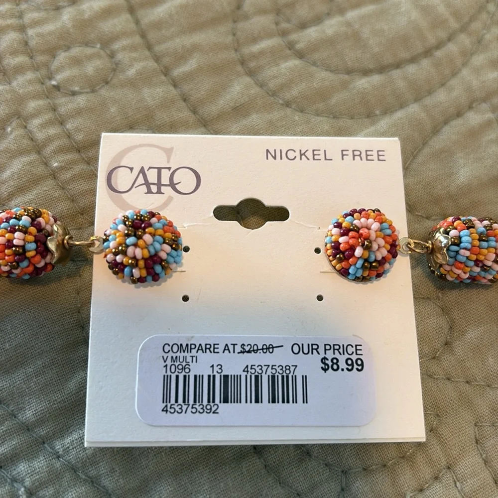 NWT Earrings - Picture 3 of 3